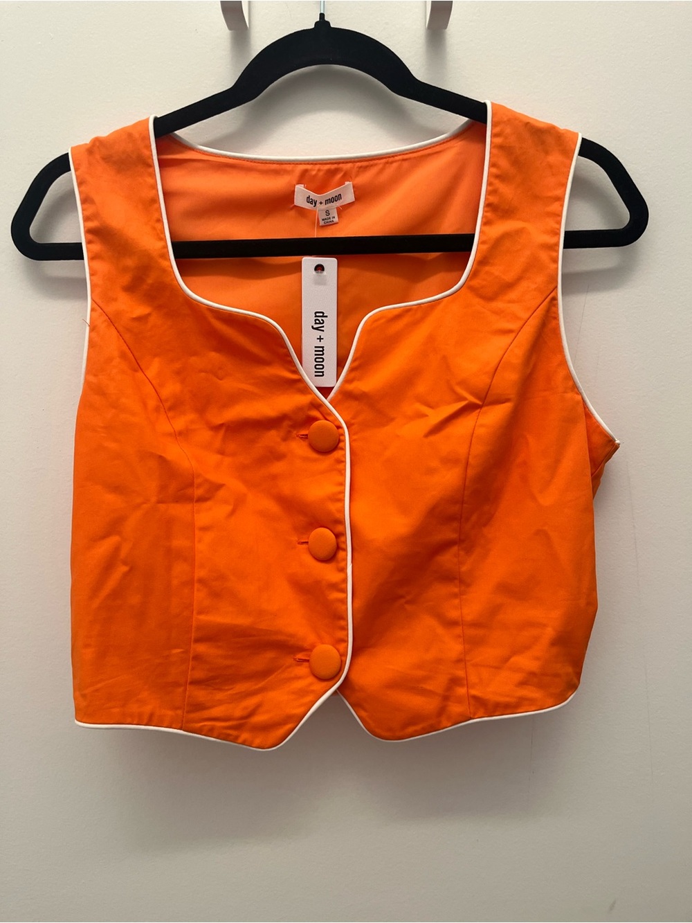 Cropped Orange Button Tank with White Piping and Matching Shorts Set - Picture 3 of 5